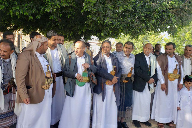 وصول جثمان وزير الدولة أحمد القنع مطار صنعاء